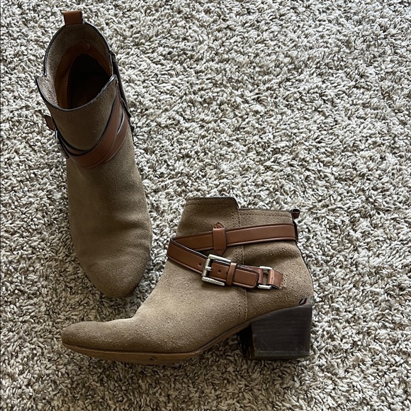 Coach Pauline Women Ankle Bootie Grey brown Suede sz 7.5 - Picture 1 of 12